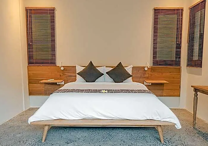 Anandathu - Tropical Pool In Canggu Pererenan