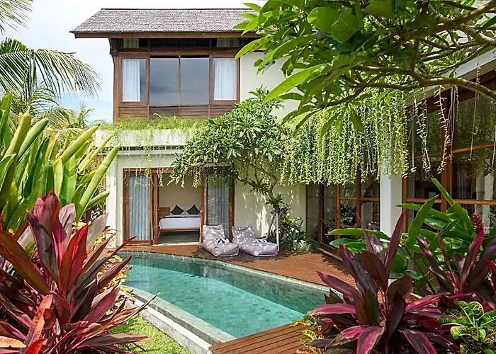 Anandathu - Tropical Pool In Canggu Pererenan